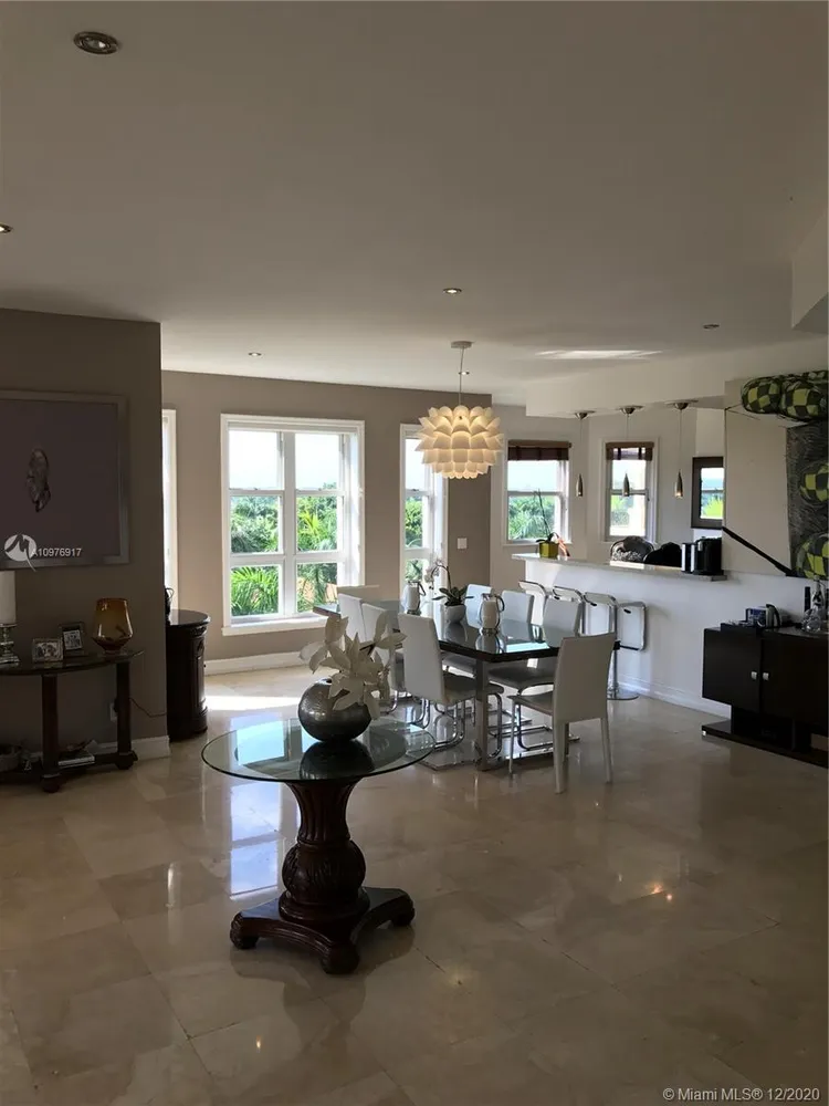 Padua Condo Deering Bay #251 image #6