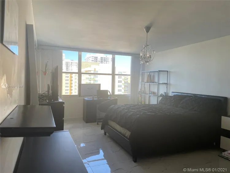 Aquarius Towers #1601N image #10