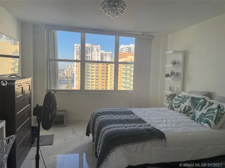 Aquarius Towers #1601N image #13