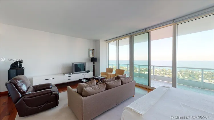 Porto Vita South Tower #2902 image #10