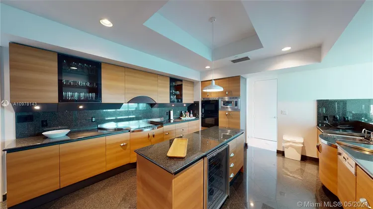 Porto Vita South Tower #2902 image #17