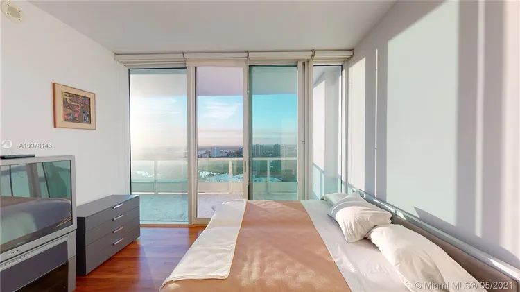 Porto Vita South Tower #2902 image #26