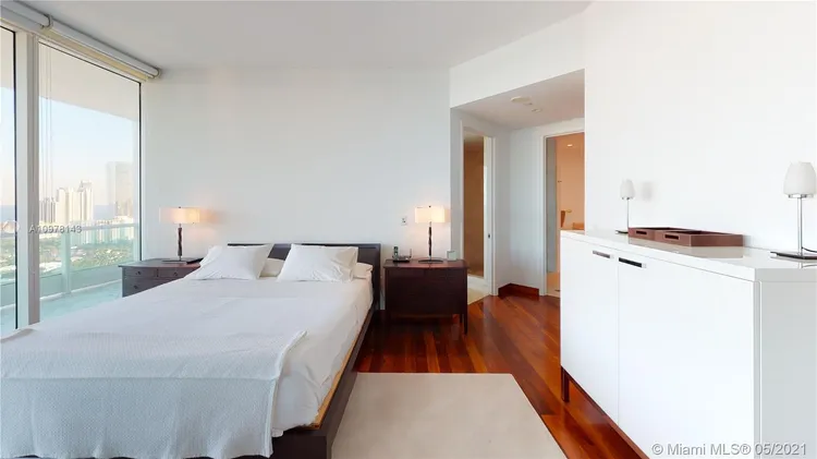 Porto Vita South Tower #2902 image #33