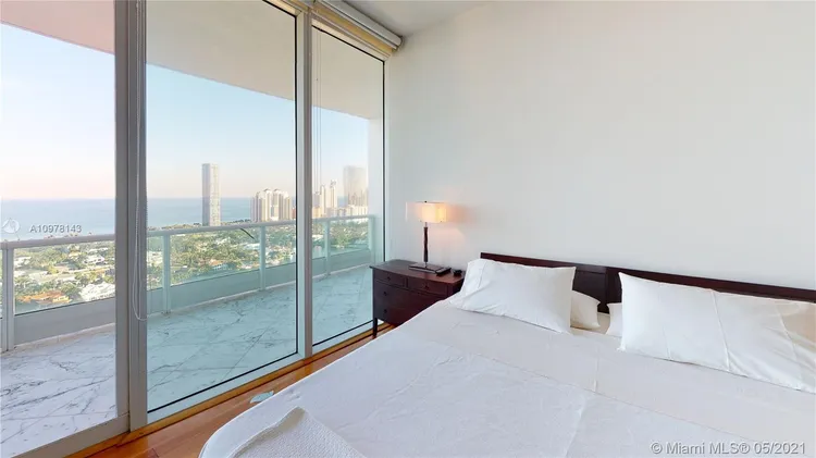 Porto Vita South Tower #2902 image #34