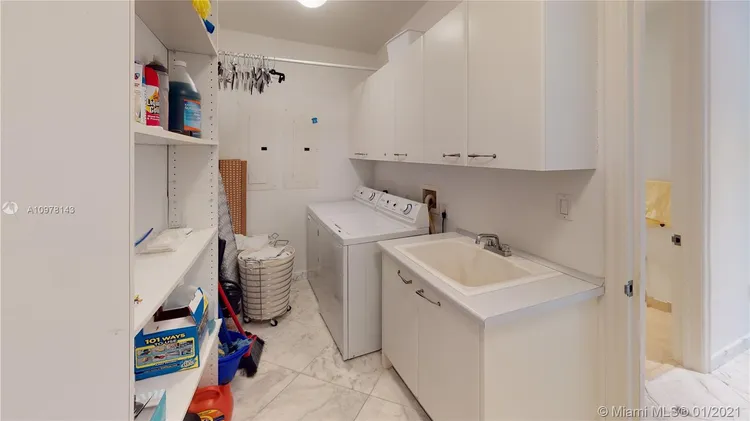 Porto Vita South Tower #2902 image #35