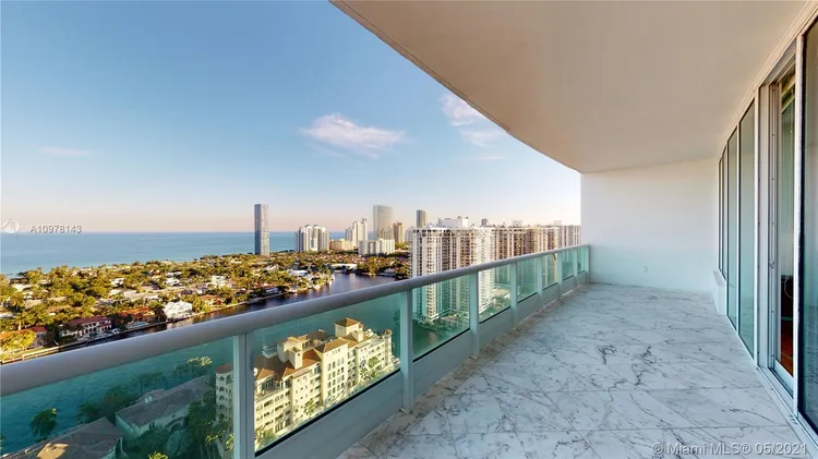 Porto Vita South Tower #2902 image #8