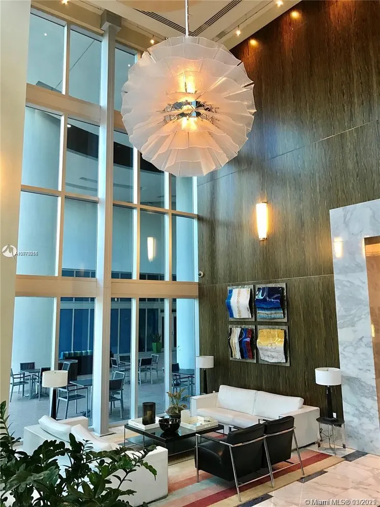 Latitude #702 image #10