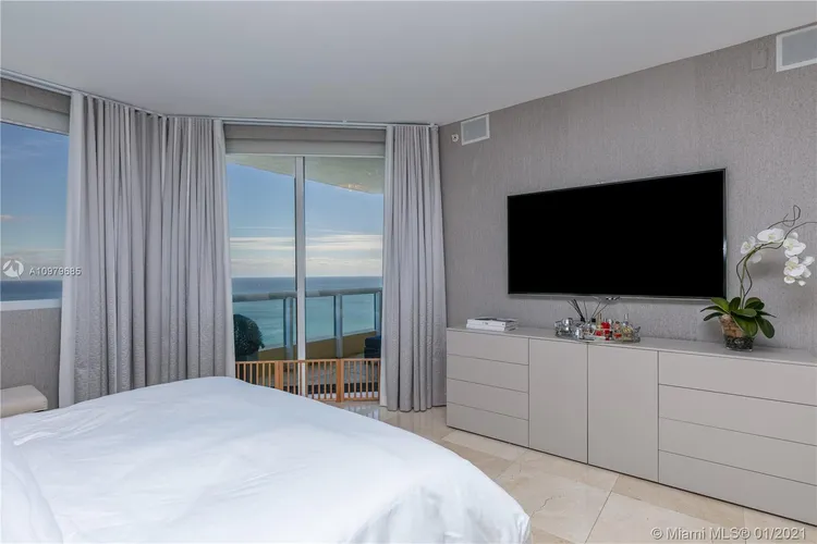 Acqualina #3506 image #18