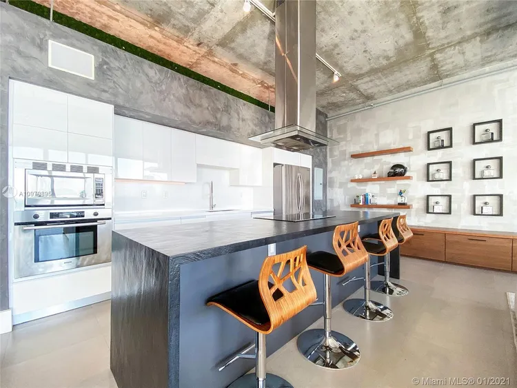 Space 01 Lofts #604 image #12