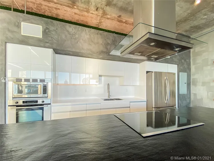 Space 01 Lofts #604 image #14