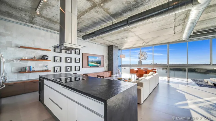 Space 01 Lofts #604 image #15