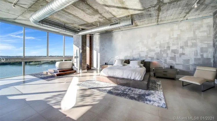 Space 01 Lofts #604 image #17