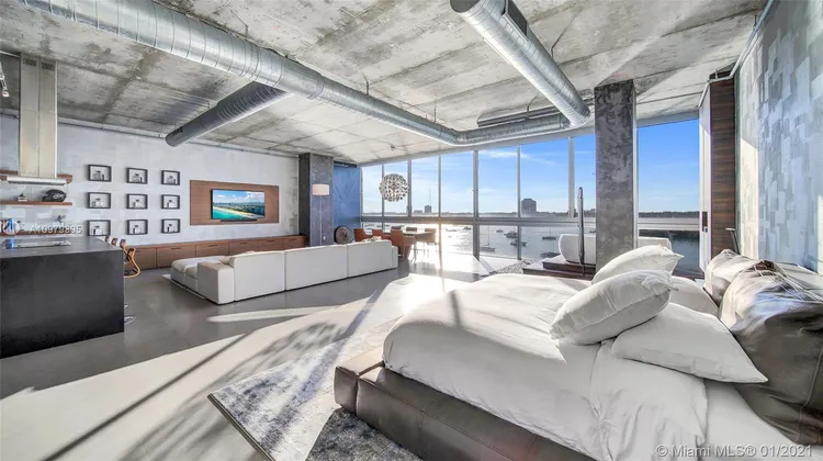 Space 01 Lofts #604 image #8