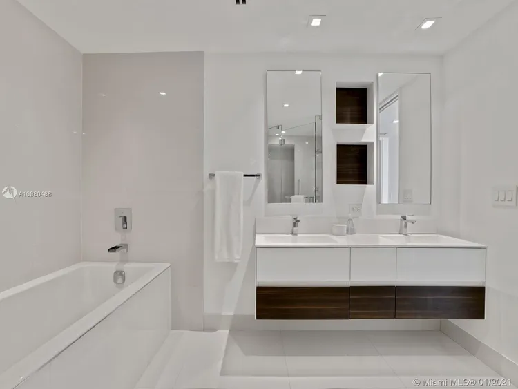 Seaside Village #19113 image #23