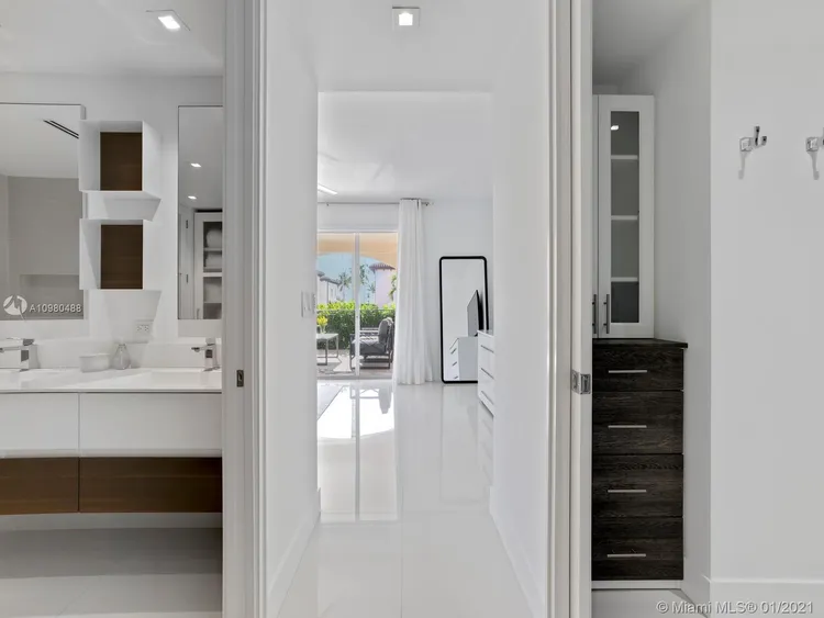 Seaside Village #19113 image #24