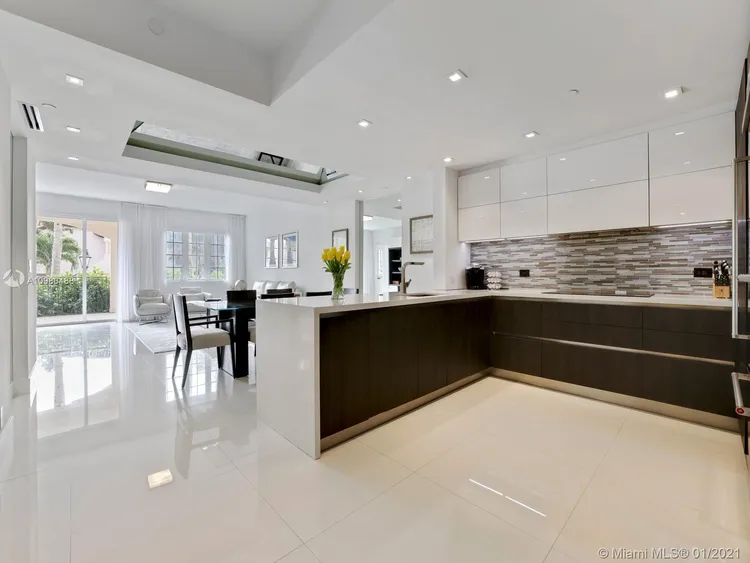 Seaside Village #19113 image #7