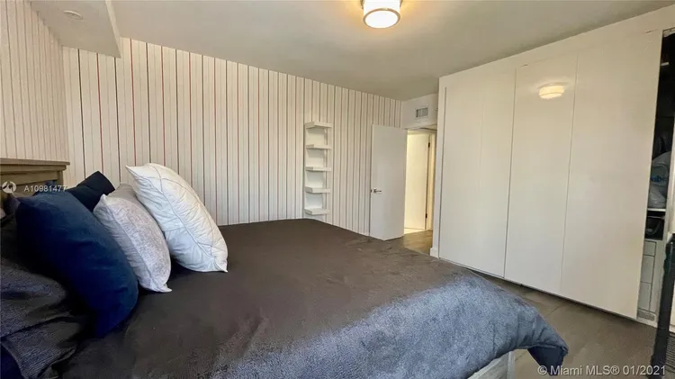 The Palace Condo #C1406 image #20