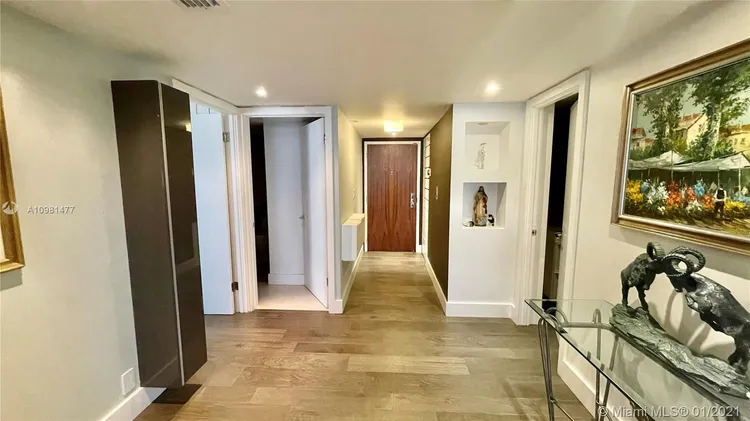 The Palace Condo #C1406 image #26