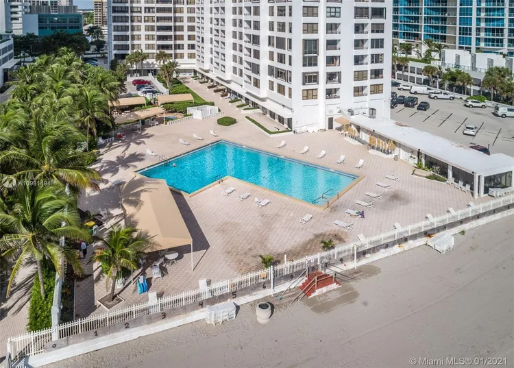 Alexander Towers #1402 image #18