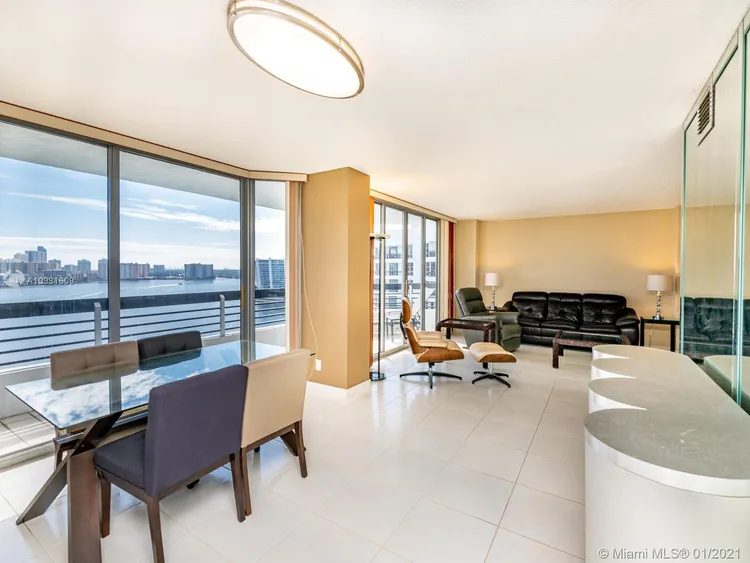 Mystic Pointe 300 #1813 image #17