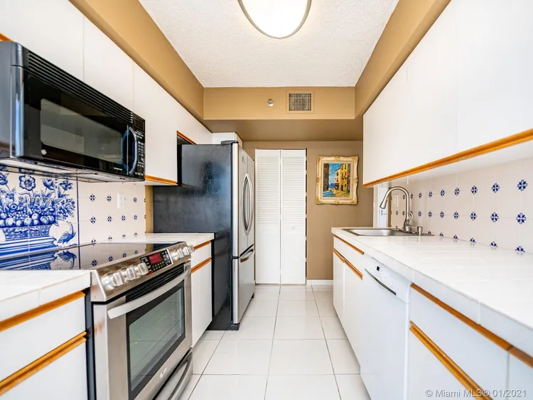 Mystic Pointe 300 #1813 image #21