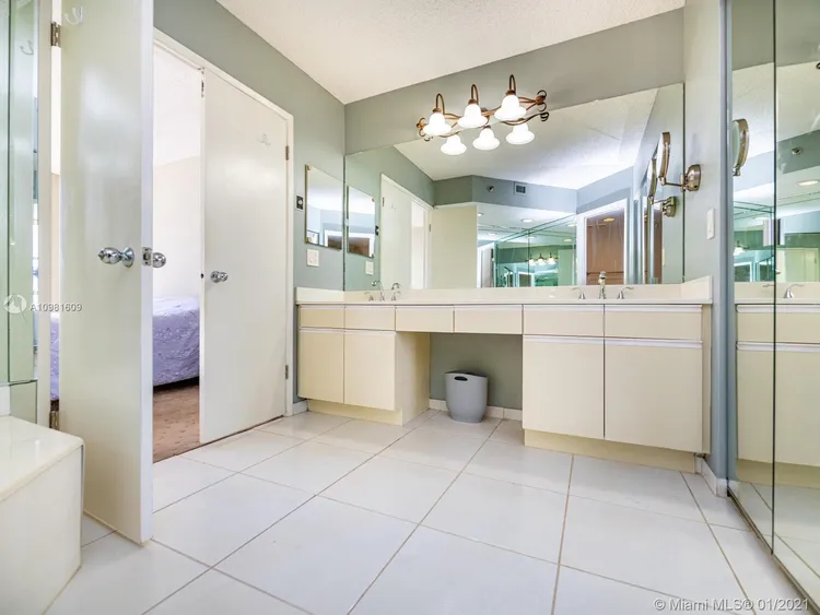 Mystic Pointe 300 #1813 image #31