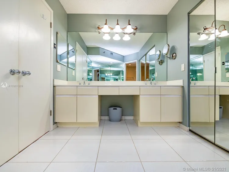 Mystic Pointe 300 #1813 image #33