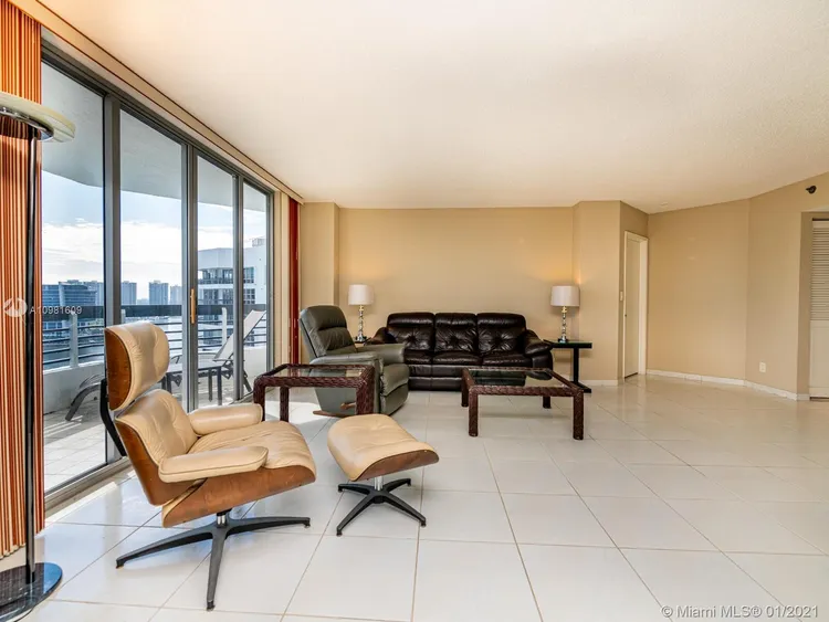 Mystic Pointe 300 #1813 image #9