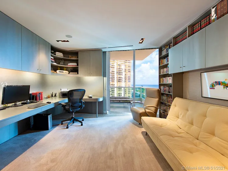 Porto Vita North Tower #1604 image #19