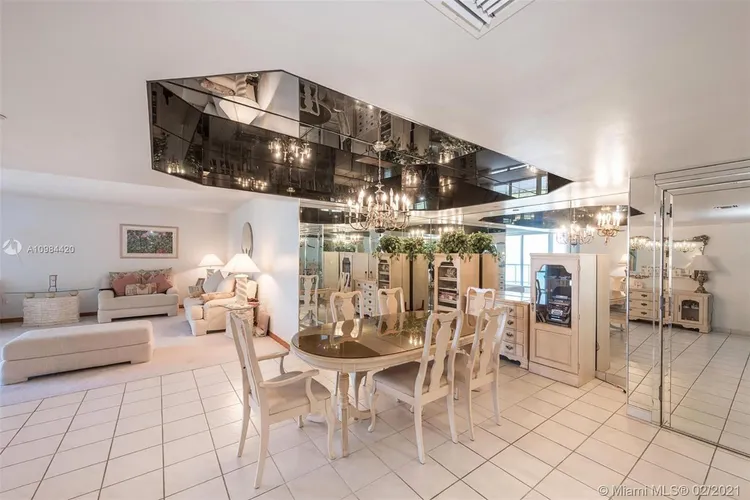 Champlain Towers East #8B image #10