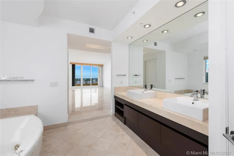 Ocean Club - Club Tower One #801 image #20