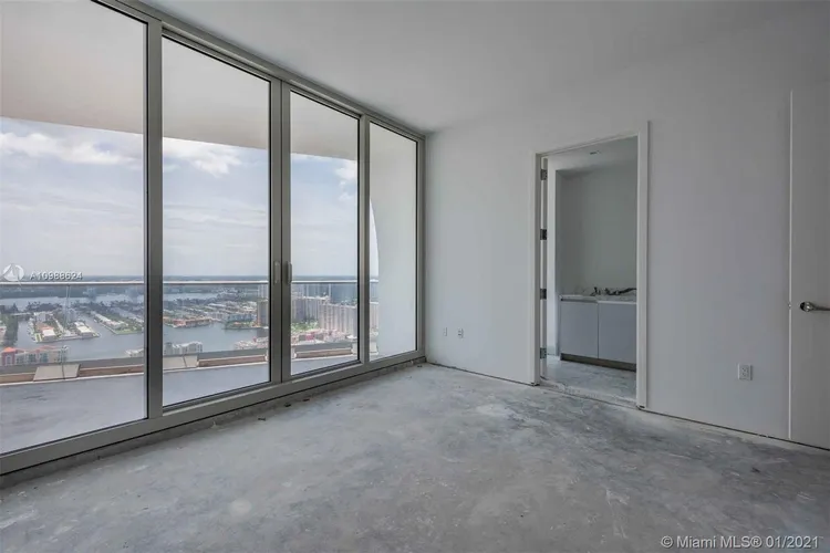 Jade Signature #4101 image #13