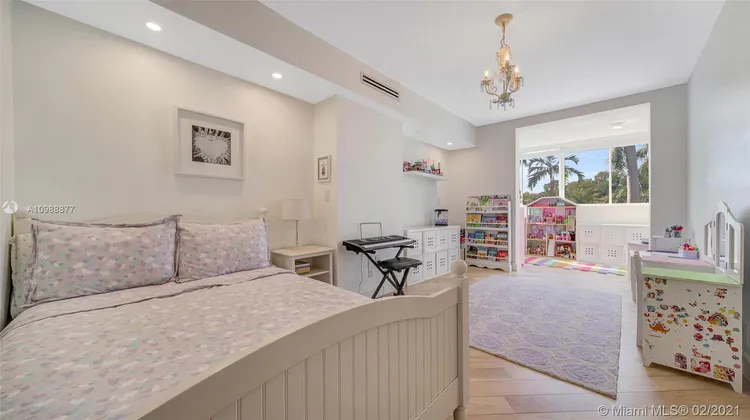 Key Colony IV Botanica #322 image #15