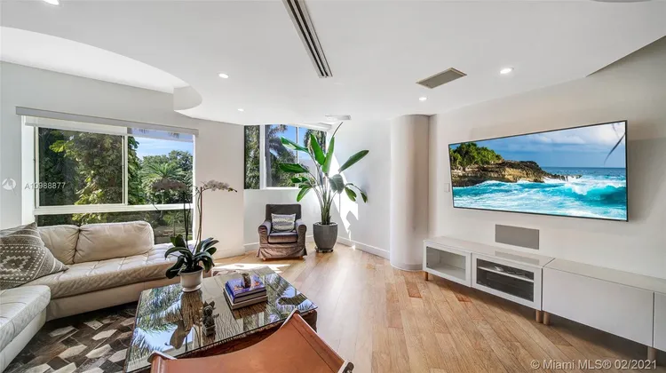 Key Colony IV Botanica #322 image #26