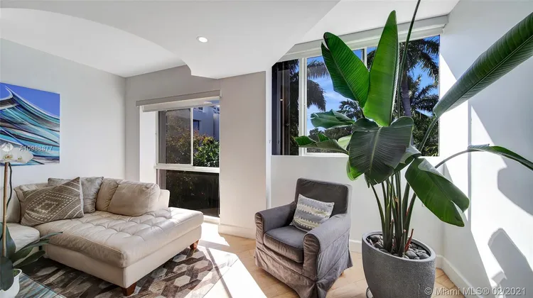 Key Colony IV Botanica #322 image #8