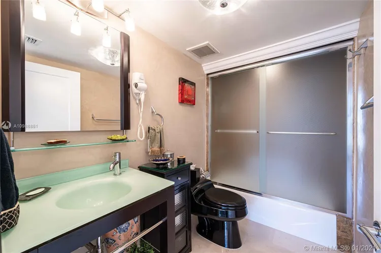 Brickell Place A #APH9 image #18