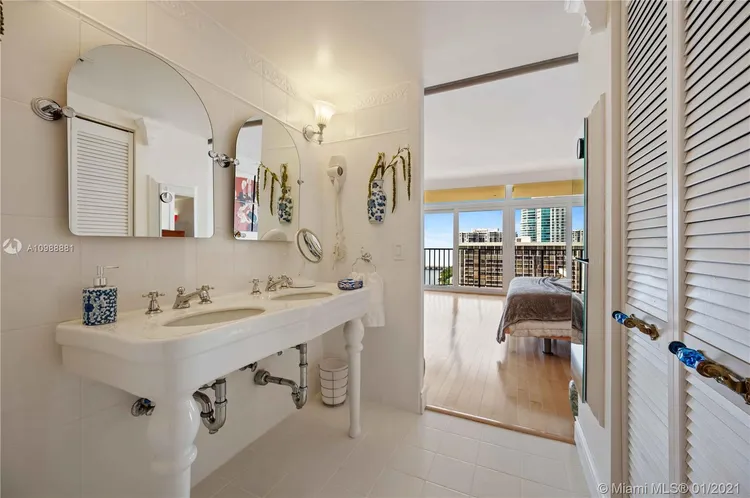 Brickell Place A #APH9 image #37