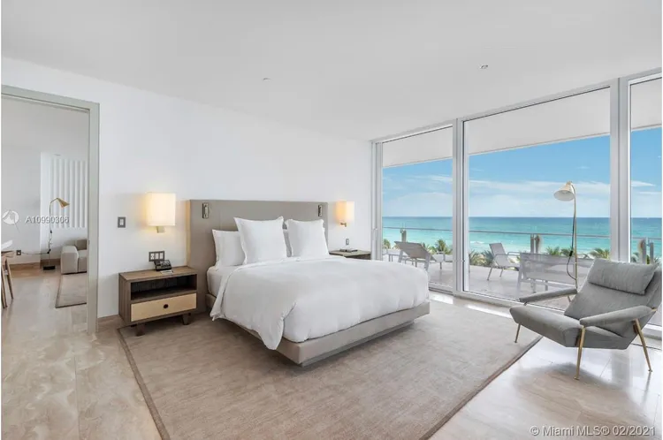 The Surf Club Four Seasons Hotel And Residences #N511 image #16