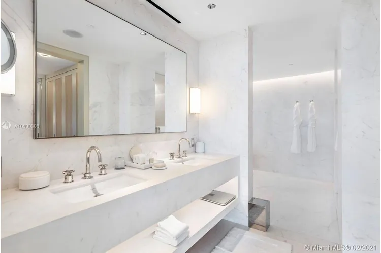 The Surf Club Four Seasons Hotel And Residences #N511 image #23