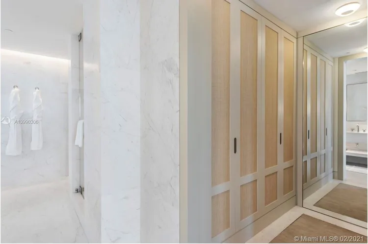 The Surf Club Four Seasons Hotel And Residences #N511 image #25