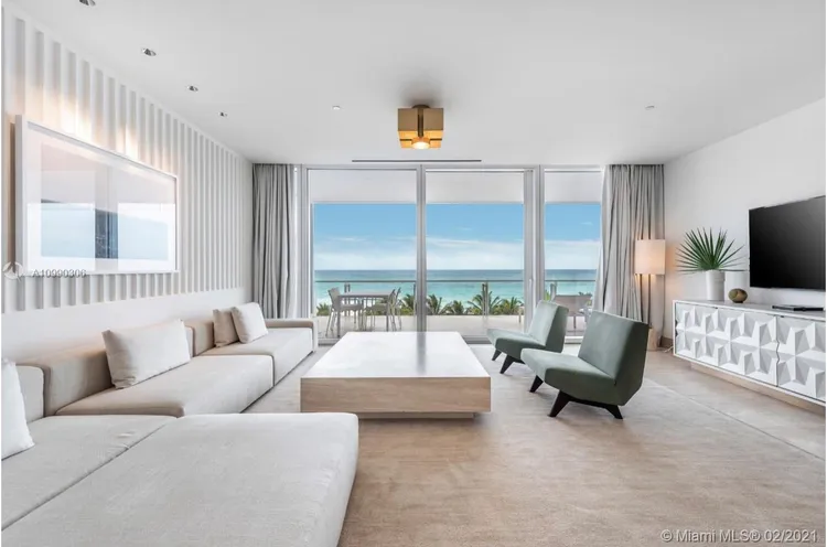 The Surf Club Four Seasons Hotel And Residences #N511 image #29