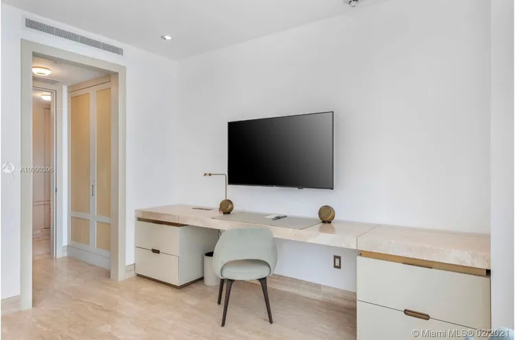 The Surf Club Four Seasons Hotel And Residences #N511 image #31