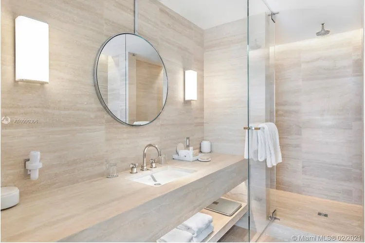 The Surf Club Four Seasons Hotel And Residences #N511 image #32