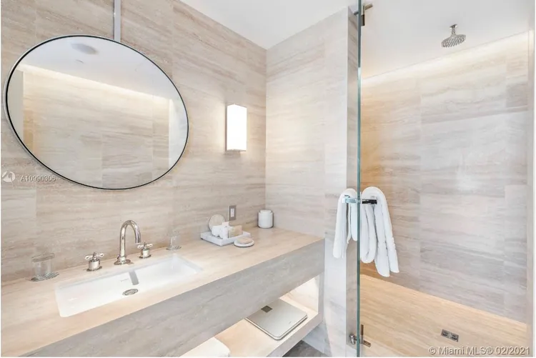 The Surf Club Four Seasons Hotel And Residences #N511 image #33