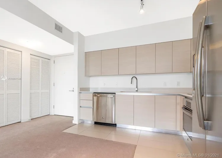 Baltus House #811 image #10