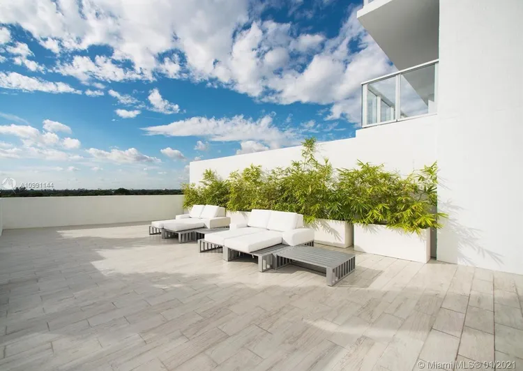 Baltus House #811 image #16