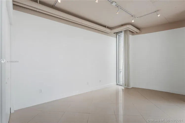 Neo Vertika #2101 image #10