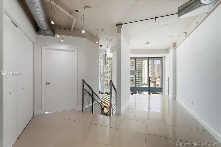 Neo Vertika #2101 image #13