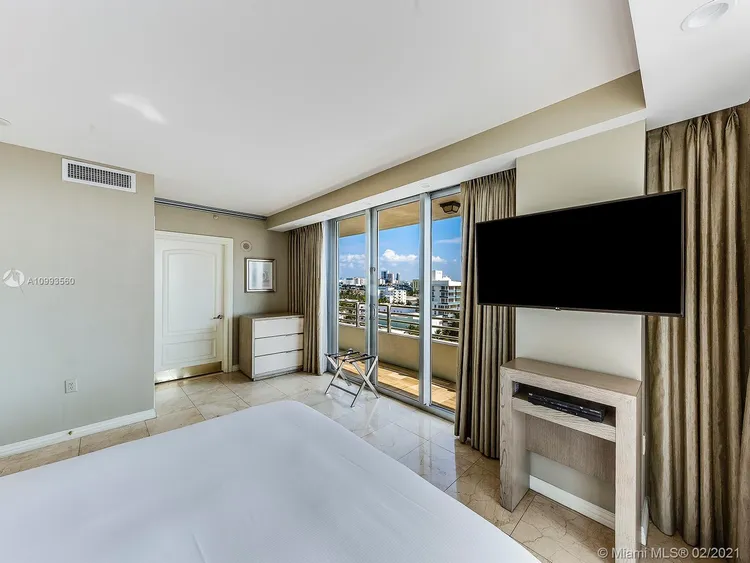 Bentley Beach Hilton #911 image #11