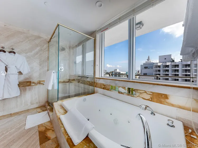 Bentley Beach Hilton #911 image #12